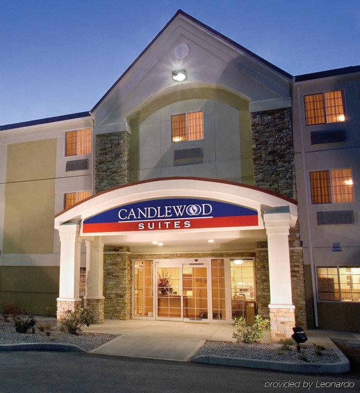 Candlewood Suites Fayetteville, An Ihg Hotel Exterior photo