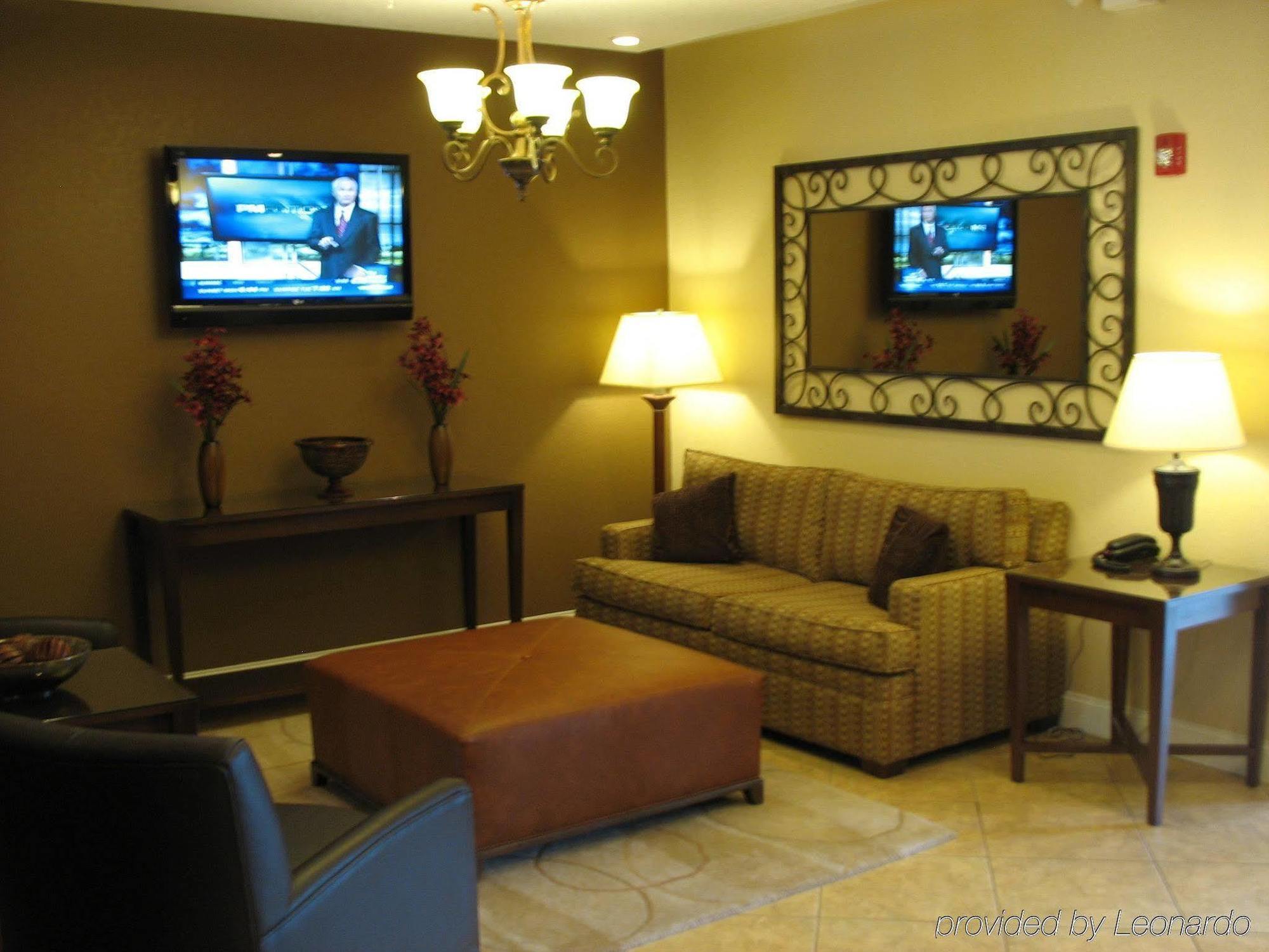 Candlewood Suites Fayetteville, An Ihg Hotel Interior photo